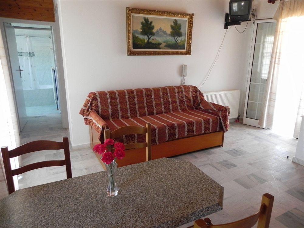 Diamanto Complex Aparthotel Karavomylos Ngoại thất bức ảnh