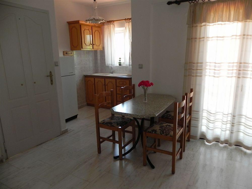 Diamanto Complex Aparthotel Karavomylos Ngoại thất bức ảnh