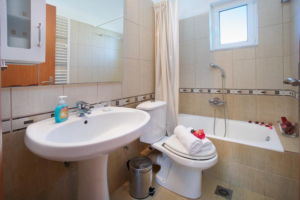 Diamanto Complex Aparthotel Karavomylos Ngoại thất bức ảnh